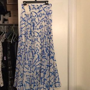 Super cute maxi skirt